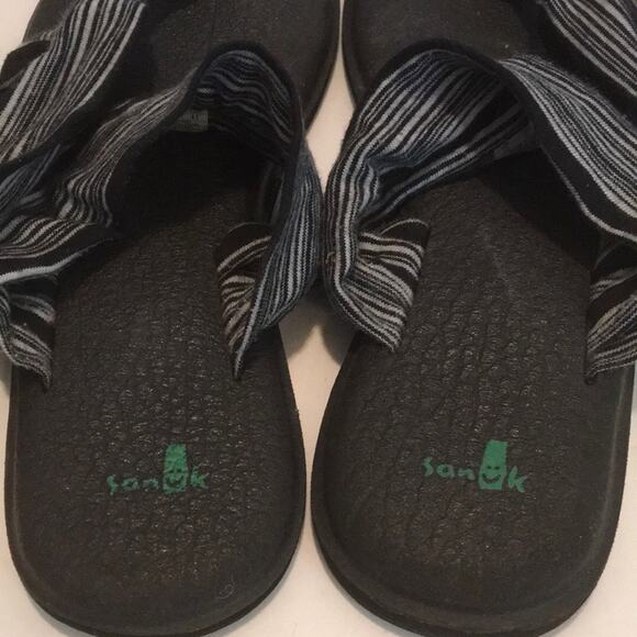 ********JUST REDUCED********SANUK Yoga MAT SUPER COMFY SANDAL BLACK GRAY 10 - Picture 6 of 8